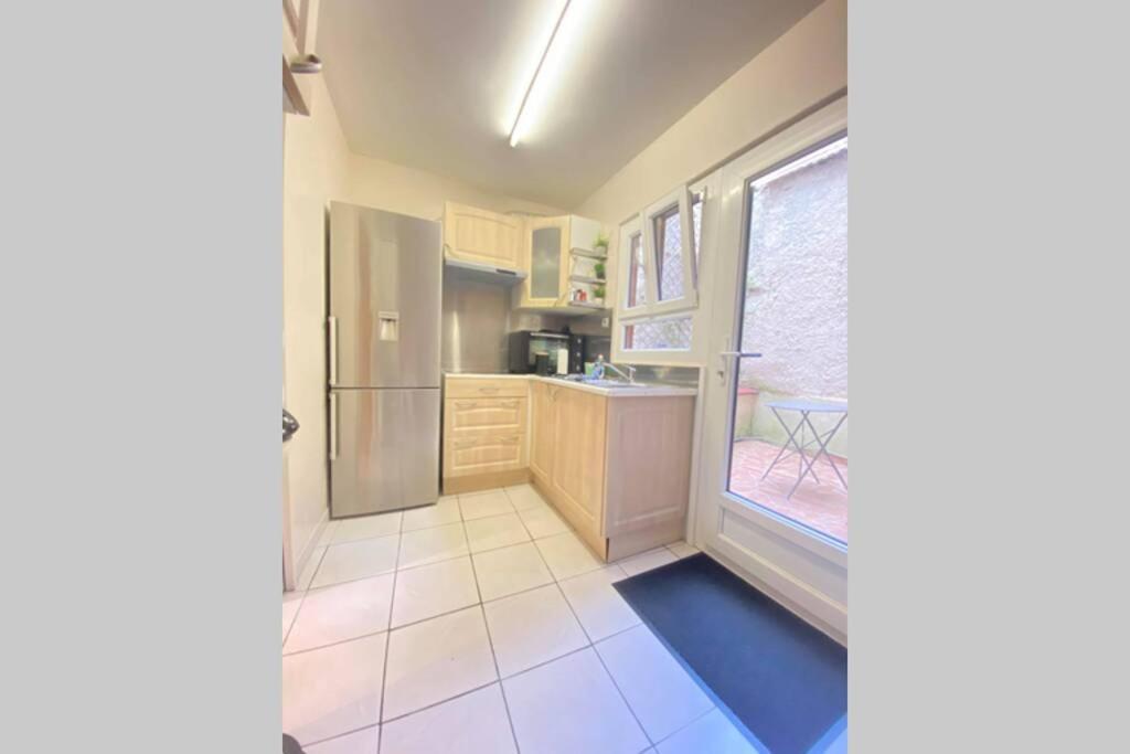 Au Coeur De La Cite Medievale Apartment Laon Luaran gambar